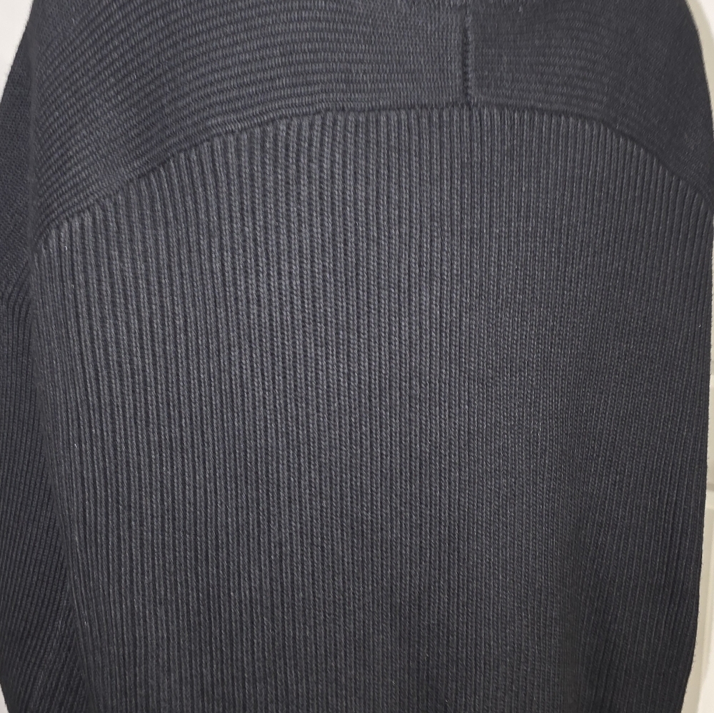 Michael Kors Black Sweater Open Sleeves Buckle Strap Accents Size 1X NWT - Picture 4 of 16
